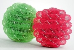 Beeztees Игрушка для кошек Мячик декорированный сеткой 5см 2шт